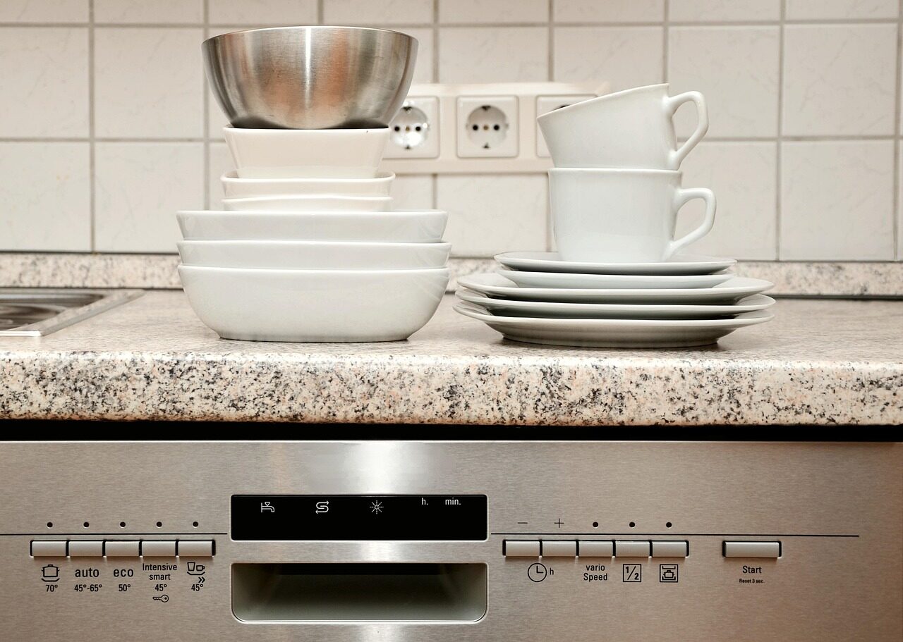 dishes, dishwasher, kitchen, electricity, power consumption, household, dishwasher, dishwasher, dishwasher, dishwasher, dishwasher